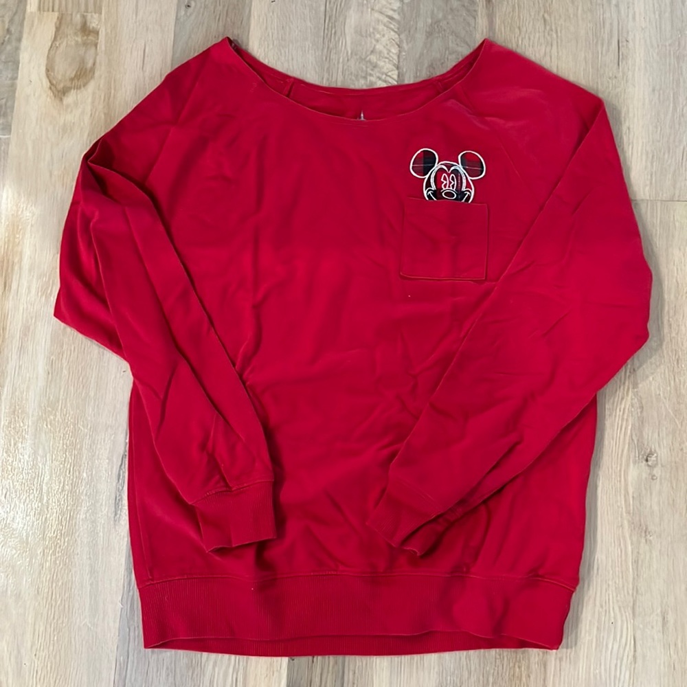 Disney Christmas 🎄 long sleeved shirt
